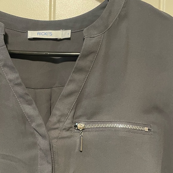 V-neck Blouse - Picture 3 of 3